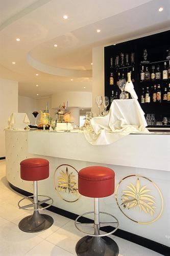M Glamour Hotel Gabicce Mare Bagian luar foto
