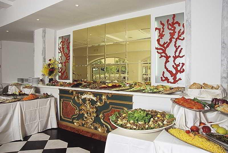 M Glamour Hotel Gabicce Mare Restoran foto