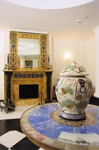M Glamour Hotel Gabicce Mare Bagian luar foto